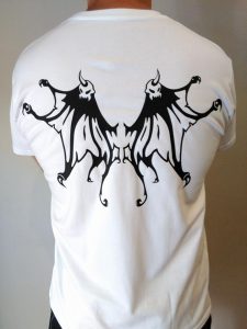 camisetas de calidad Camiseta de algodón Camiseta hecha en España Harapos Marca registrada Alas Camiseta con alas